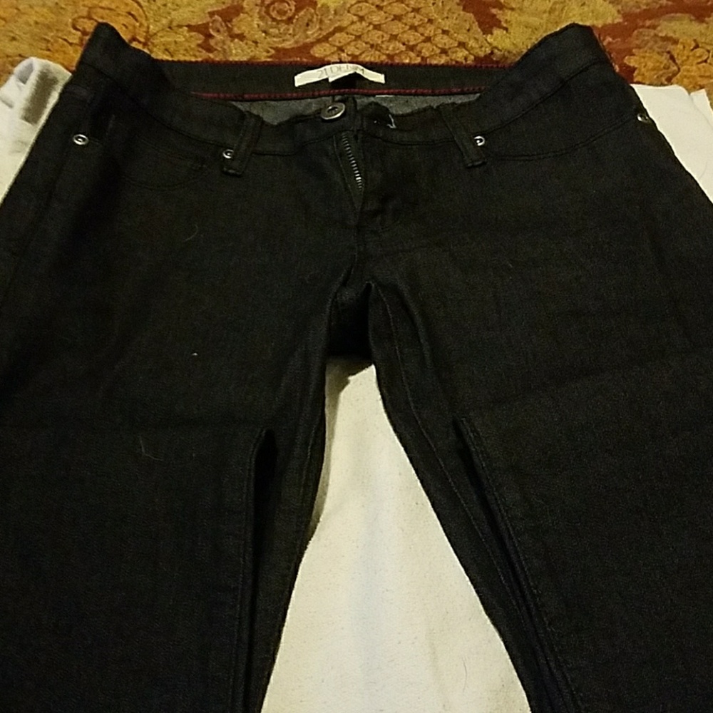 Skinny jeans